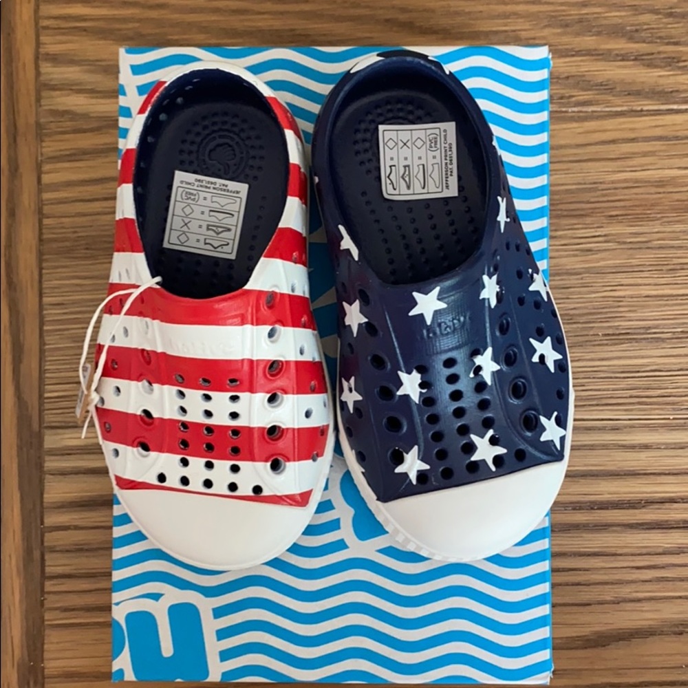 Native kids Stars and Stripes